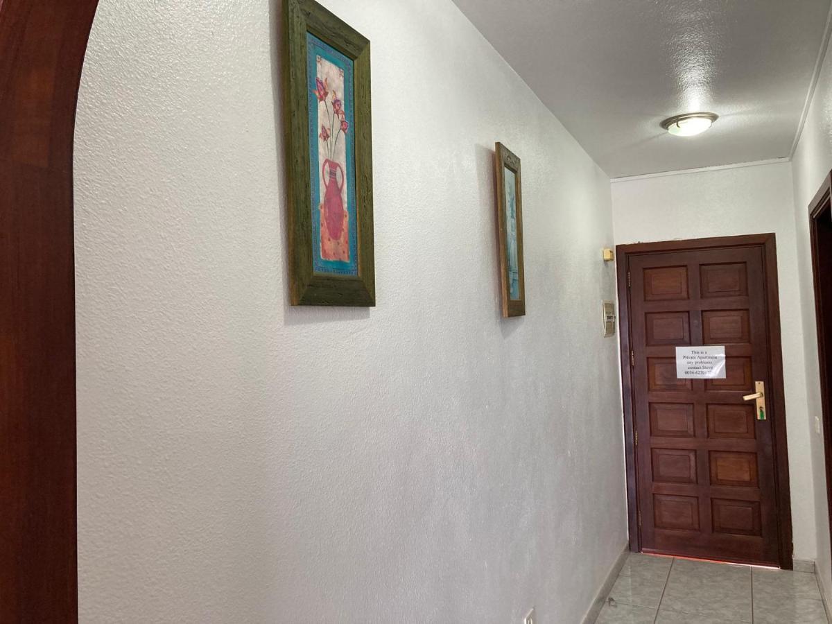 Victoria Court 2, Los Cristianos Guincho  Eksteriør billede