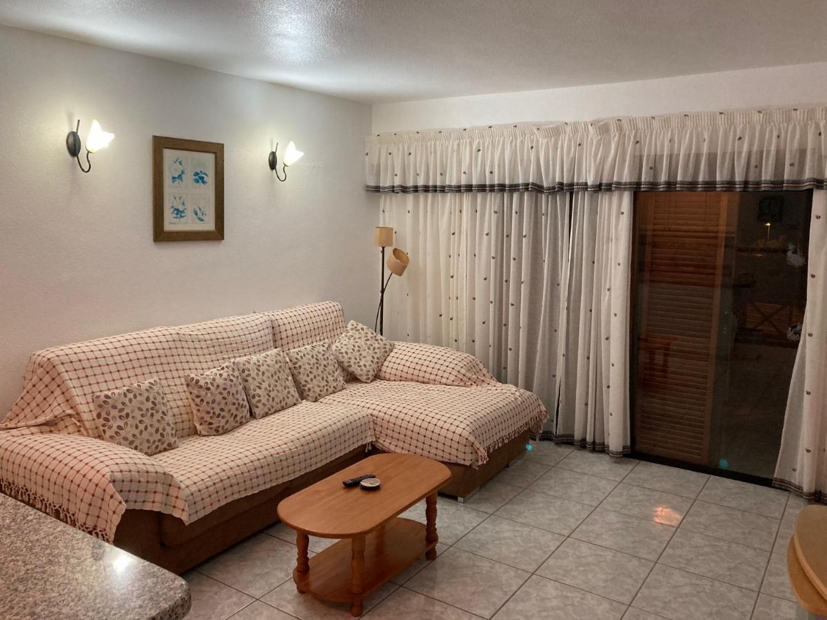 Victoria Court 2, Los Cristianos Guincho  Eksteriør billede